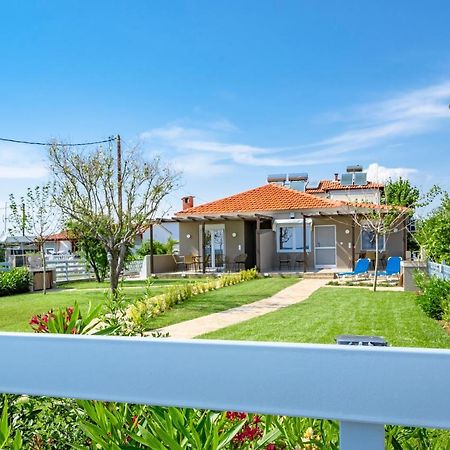 Azzurro Seafront Houses Nea Kallikrateia 外观 照片